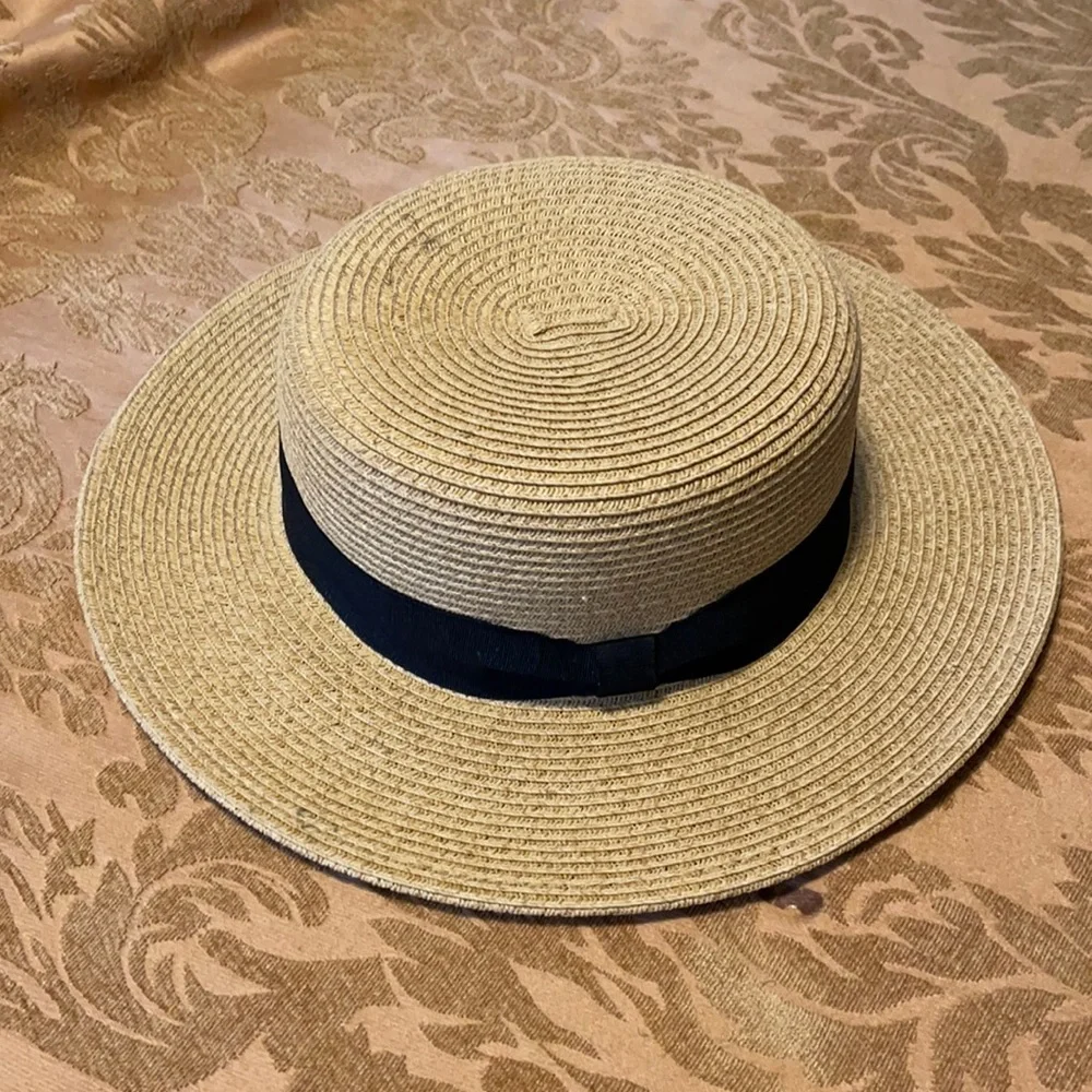 New hat - Picture 1 of 8